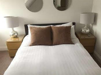 Alum Chine House Aparthotel